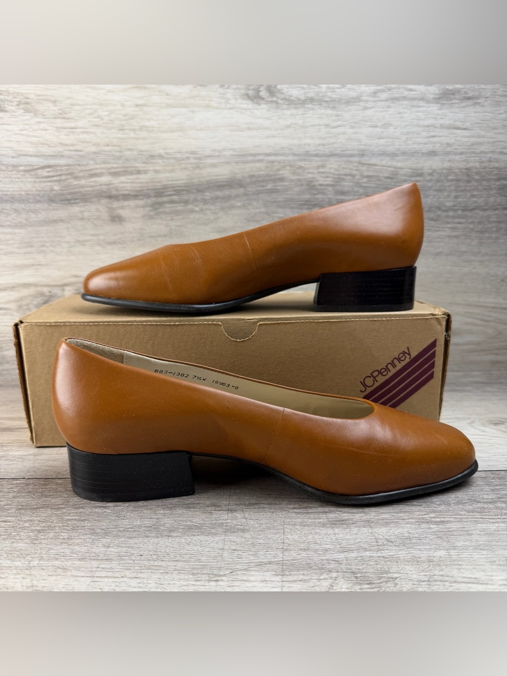 Worthington Soft Vintage Leather Block Heels Round Toes Brown Sz 7.5 Wide W Box